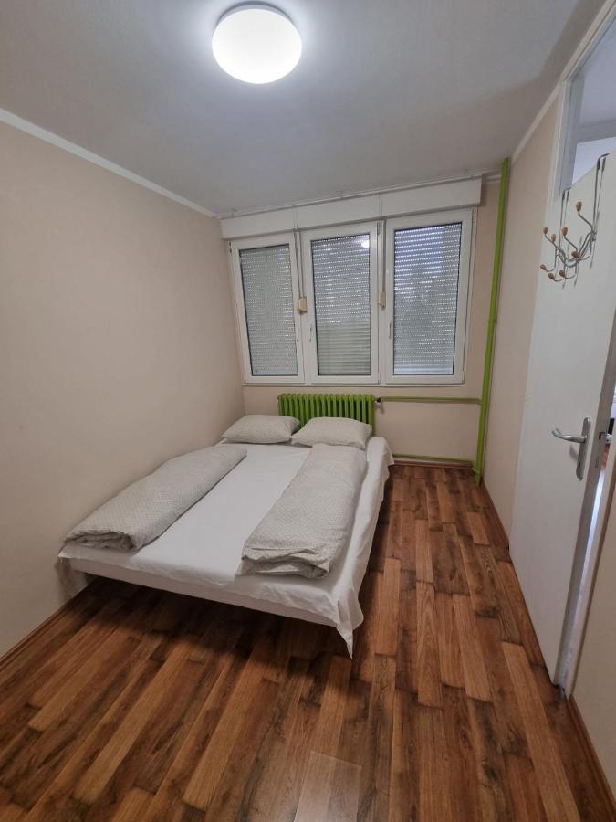 Ferienwohnung Hawaii- 2 Bdr, Arena, Sava Centar, Free Parking Belgrad Exterior foto